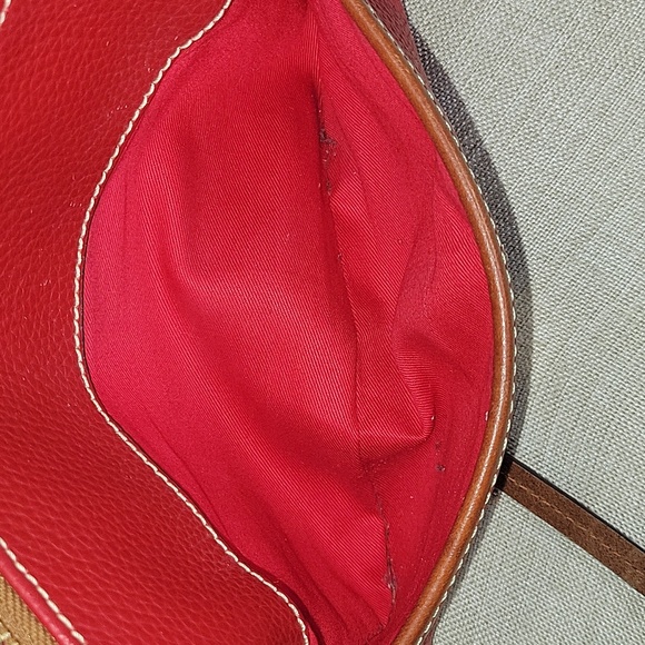 Dooney & Bourke Red Pebble Leather Crossbody Shoulder Bag - Picture 8 of 12